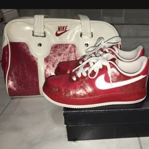Women's Air Force 1's size 6 (Valentines with bag)